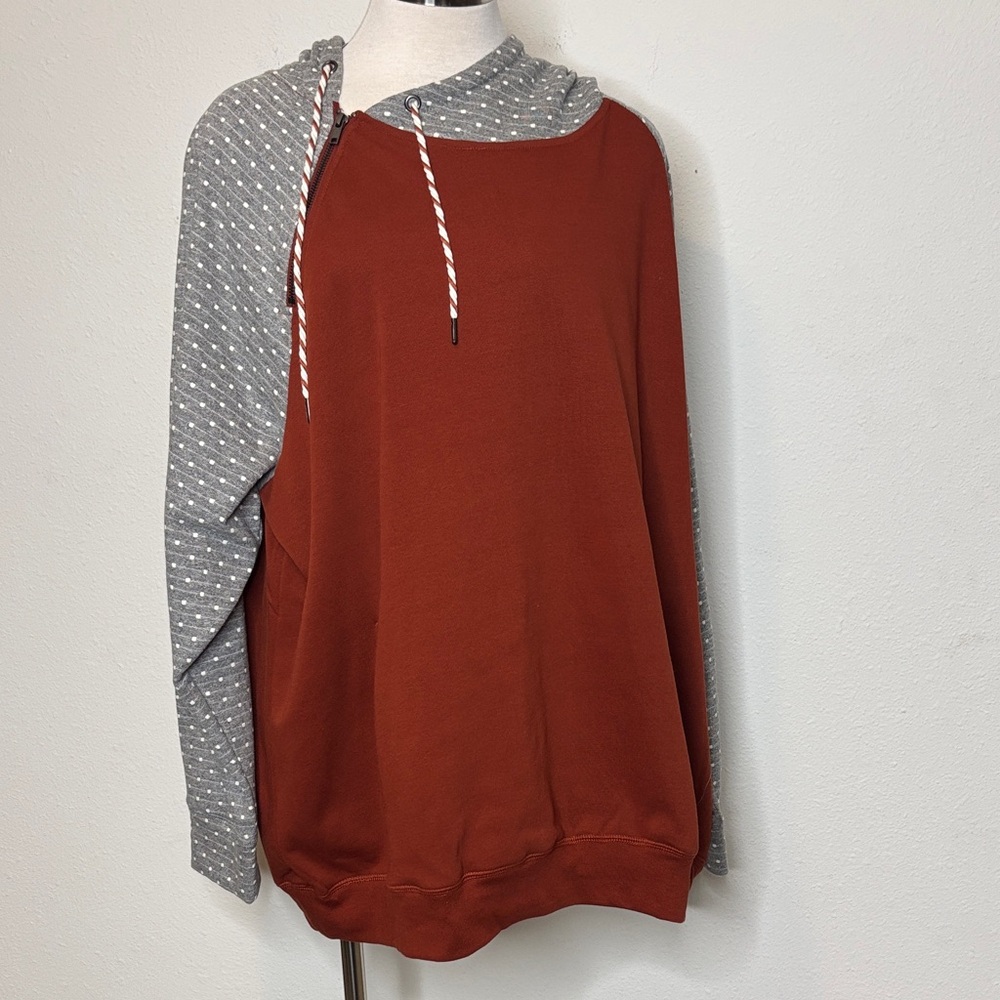 Maurices size 3X Rust and Gray Hoodie
